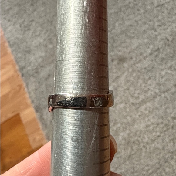 VINTAGE SILVER-TONE ROUND SIMULATED SAPPHIRE BRANCH DESIGN SIZE 8 RING - Picture 6 of 8